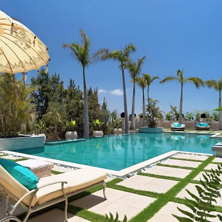 La Caleta Villa Sleeps 6 With Pool And Air Con ヴィラ *